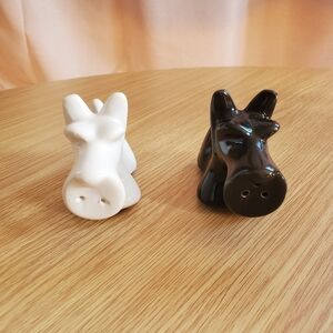 Scottish Terrier dog puppy black &‎ white salt & pepper shakers